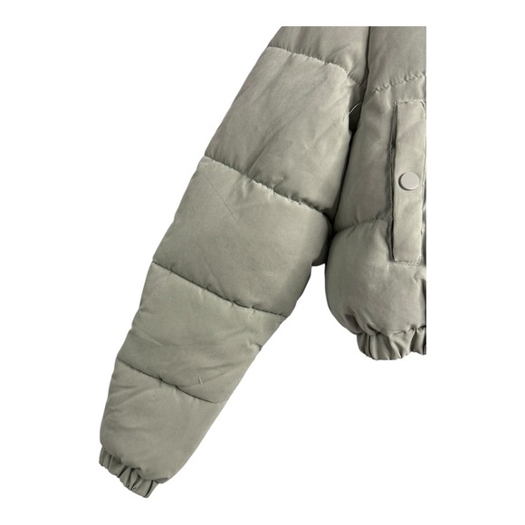 Pretty Little Thing Peach Skin Cropped Bubble Puffer Jacket Gray Size 4 NWT‎ - Picture 7 of 12